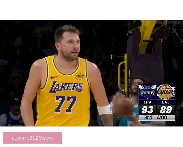 湖人遭重创东契奇里夫斯赛季报销詹姆斯单核迎接首轮三选一挑战